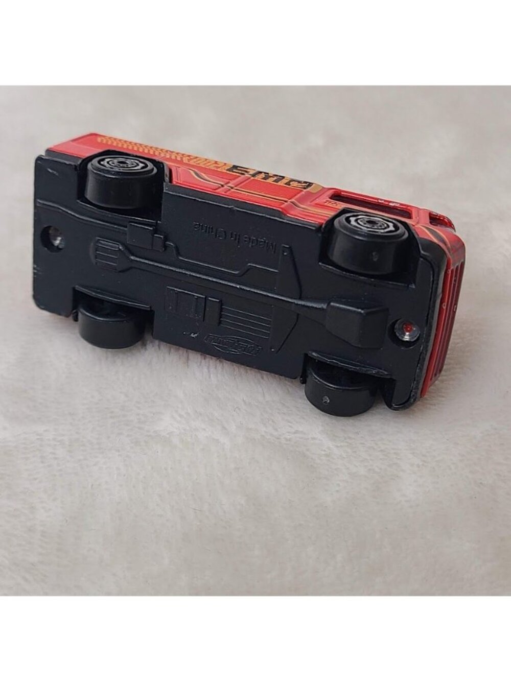 Fast Lane EA-002 Fire Truck Diecast 1:64 Red Rescue Engine Missing Ladder - Picture 6 of 9